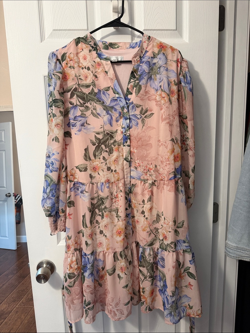 Signature by Robbie Bee Pink Floral Tiered Dress with Blue Blooms